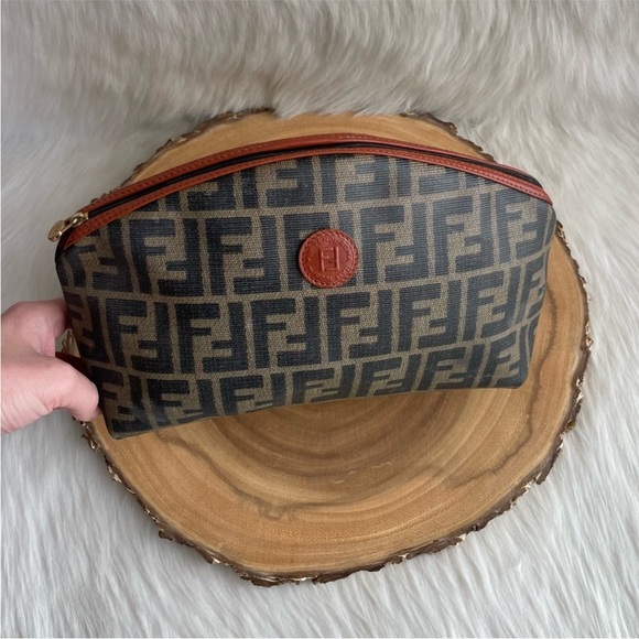 Fendi vintage large cosmetic clutch pouch bag - Picture 10 of 16